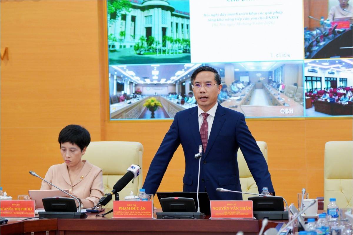 Phát biểu kết luận Hội nghị Tăng cường khả năng tiếp cận vốn tín dụng cho doanh nghiệp nhỏ và vừa, Thống đốc NHNN Phạm Đức Ấn khẳng định, trong bối cảnh đất nước đang quyết tâm thực hiện mục tiêu tăng trưởng 2 con số, DNNVV sẽ tiếp tục là một lực lượng quan trọng của nền kinh tế. Ngành Ngân hàng sẽ tiếp tục đồng hành, tạo điều kiện về vốn, sản phẩm, dịch vụ ngân hàng phù hợp trong phạm vi khả năng và quy định pháp luật.